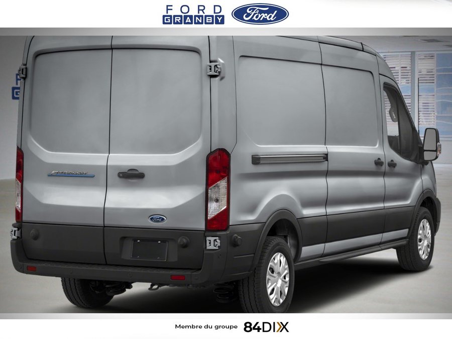 Ford E-Transit fourgonnette utilitaire T-350 toit surélevé PA 148 po PNBV de 9 500 lb 2025 Argent lingot métallisé