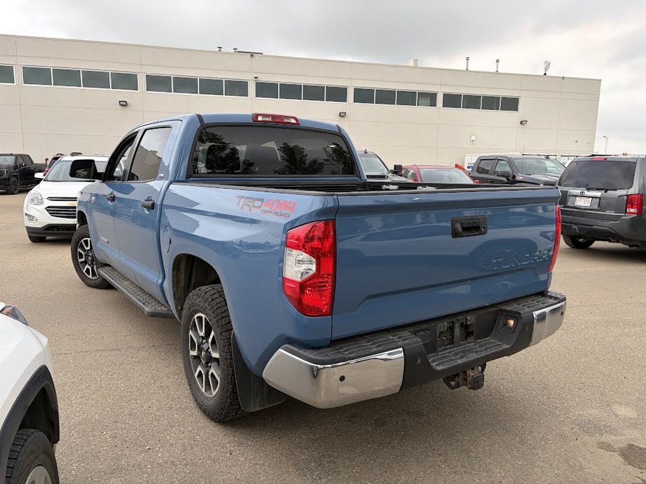 2019 Toyota Tundra 4x4 Crewmax SR5 Plus 5.7L Cavalry Blue Sherwood Park - photo #4