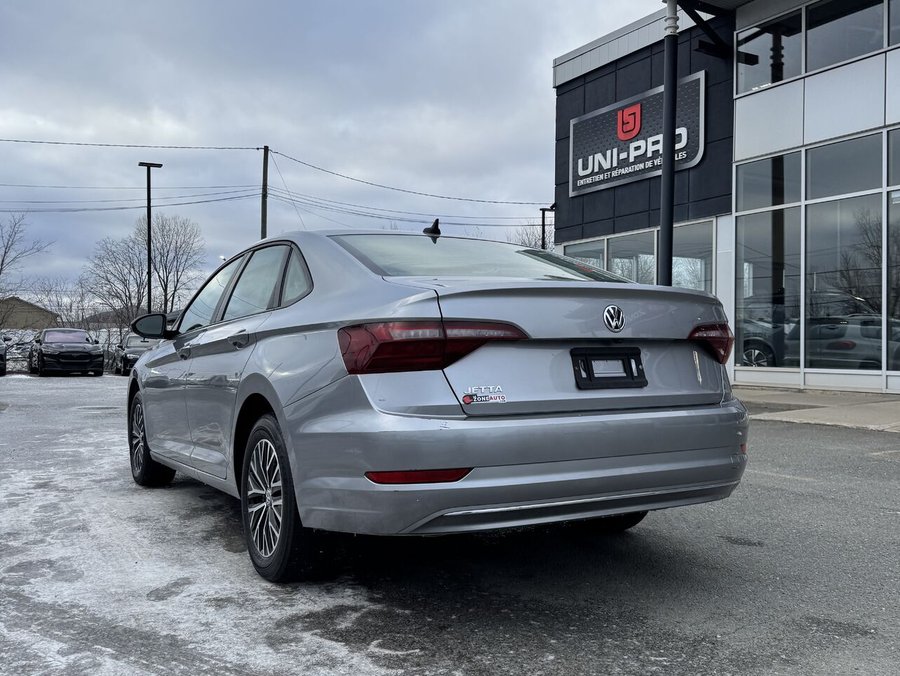 Volkswagen Jetta 2020 2020 Gris