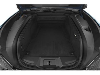 Cadillac Escalade IQL Sport