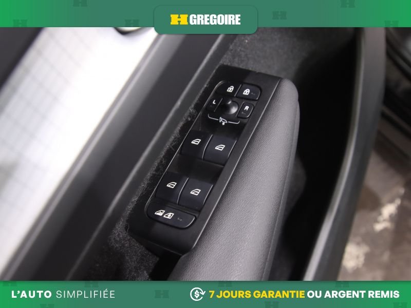 Volvo XC40 724683A | Momentum AWD AUTO A/C MAGS CAM RECUL BLUETOOTH 2021 Noir Laval - photo #18