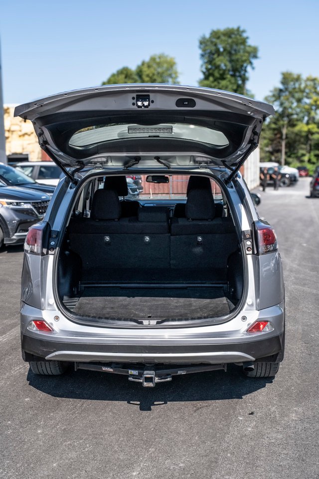 Toyota RAV4 2018 Gris Gatineau - photo #7