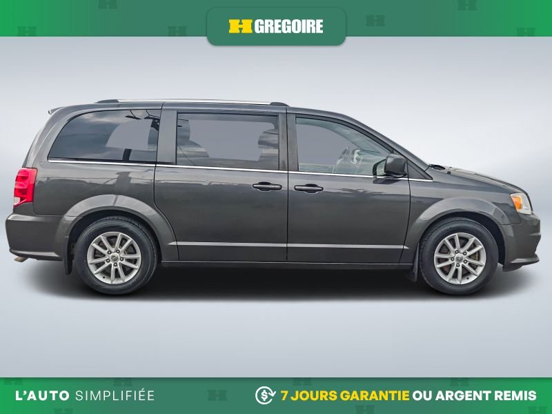 2020 Dodge GR Caravan Grey Laval - photo #10