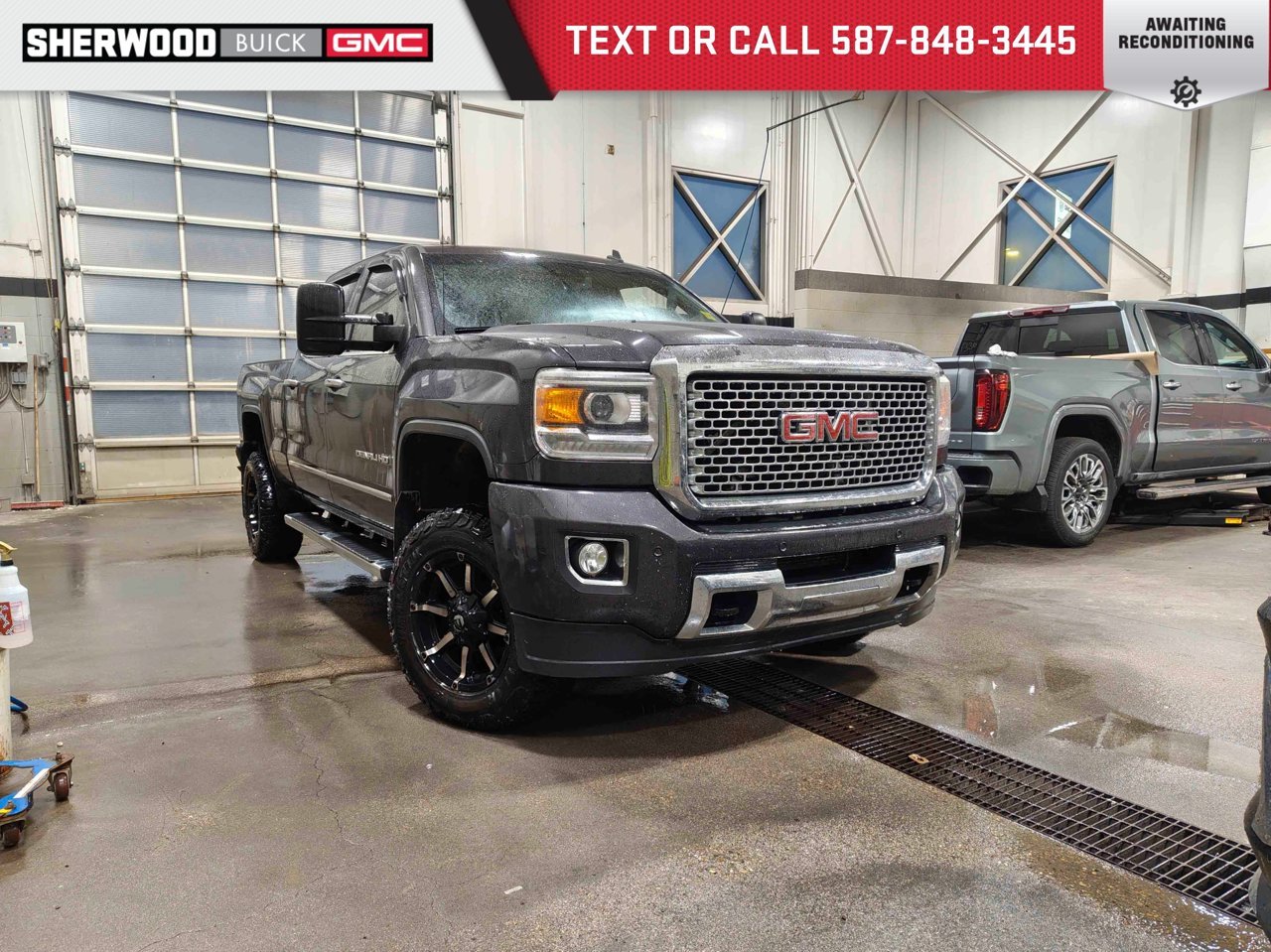 2015 GMC Sierra 2500HD 4WD Crew Cab 153.7 Denali Black Sherwood Park - photo #0
