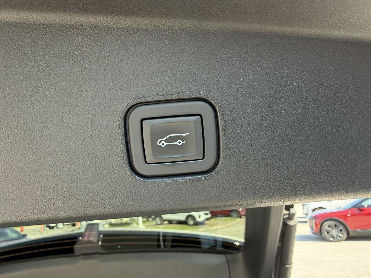 Cadillac LYRIQ LUXURY AWD FINANCEMENT À PARTIR DE 0.99% 2024 Gris Laval - photo #12