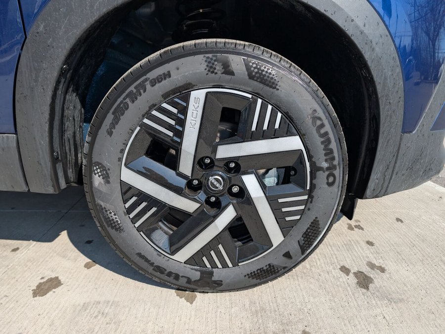 Nissan Kicks 2026 2026 Bleu foncé nacré