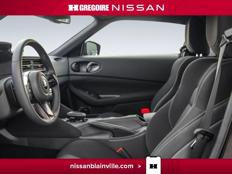 2025 Nissan Z Black Laval - photo #12