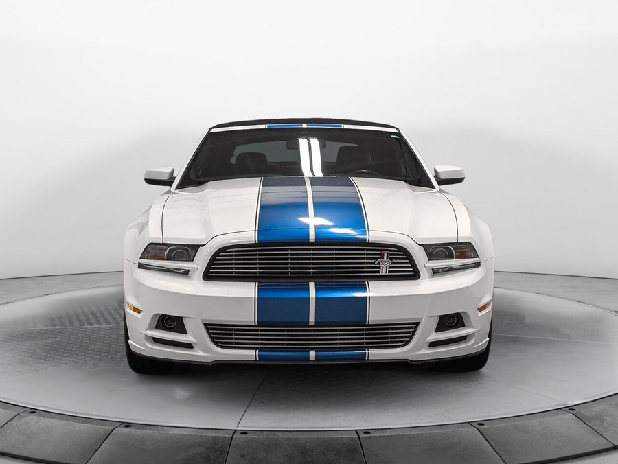 Ford MUSTANG Convertible V6 Premium Automatique 2013 Blanc