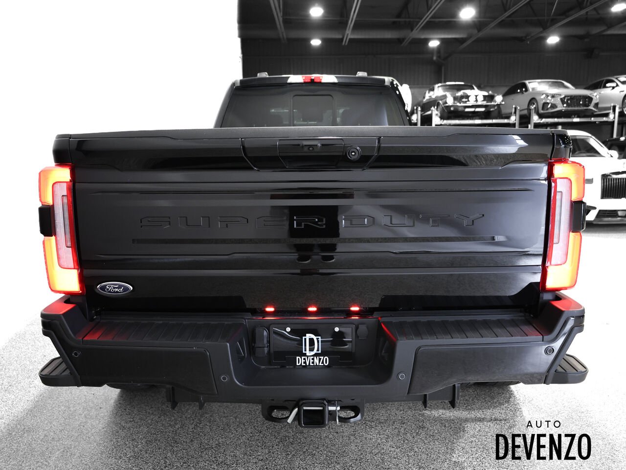 2026 Ford Super Duty F-450 DRW Black Saint-Eustache - photo #3