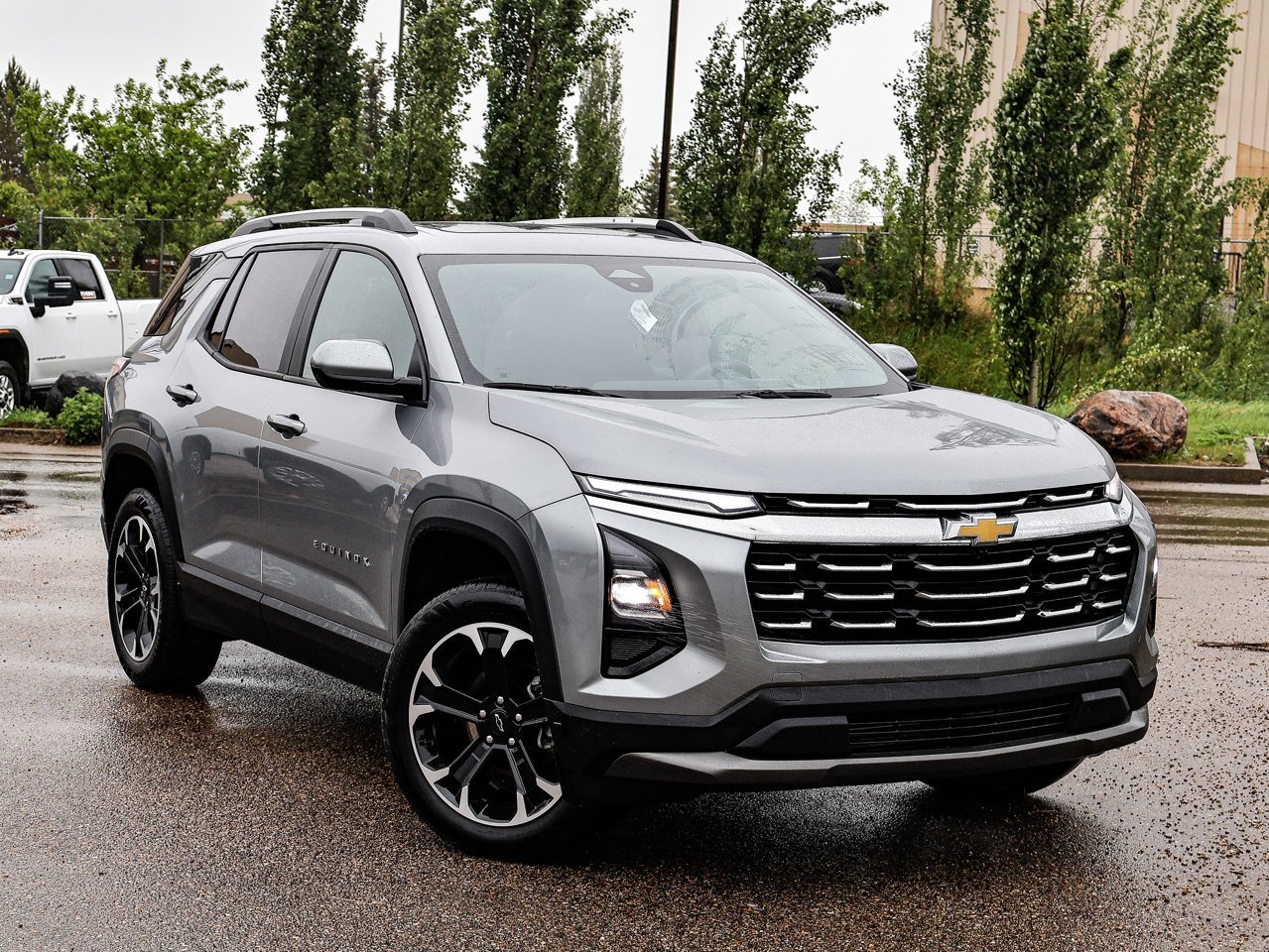 2026 Chevrolet Equinox AWD 4dr LT w/2LT Grey Sherwood Park - photo #1