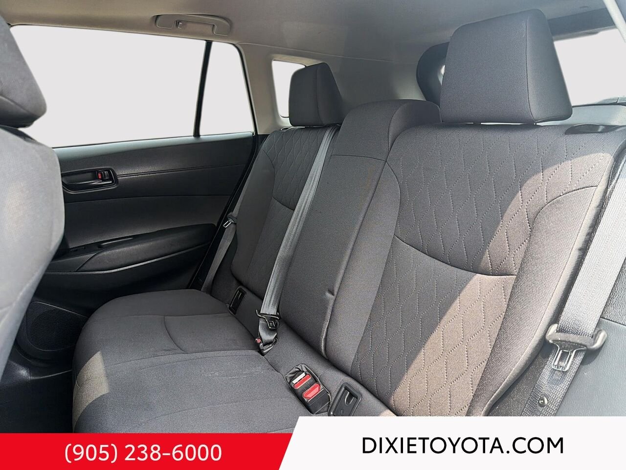 2023 Toyota Corolla Cross LE PREMIUM AWD / CLEAN CARFAX / HEATED SEATS / MOONROOF / ALLOY WHEELS / CARPLAY AND ANDROID AUTO White Mississauga - photo #18