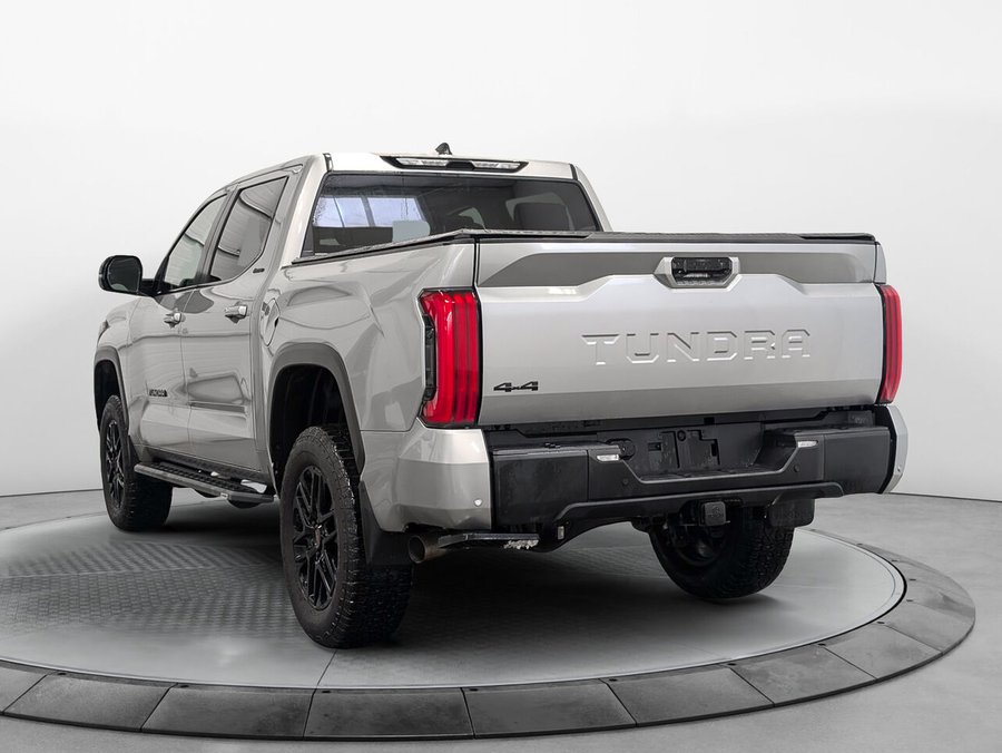 Toyota Tundra 4X4 CrewMax Limited Toit pano Volant chauffant 2024 Argent