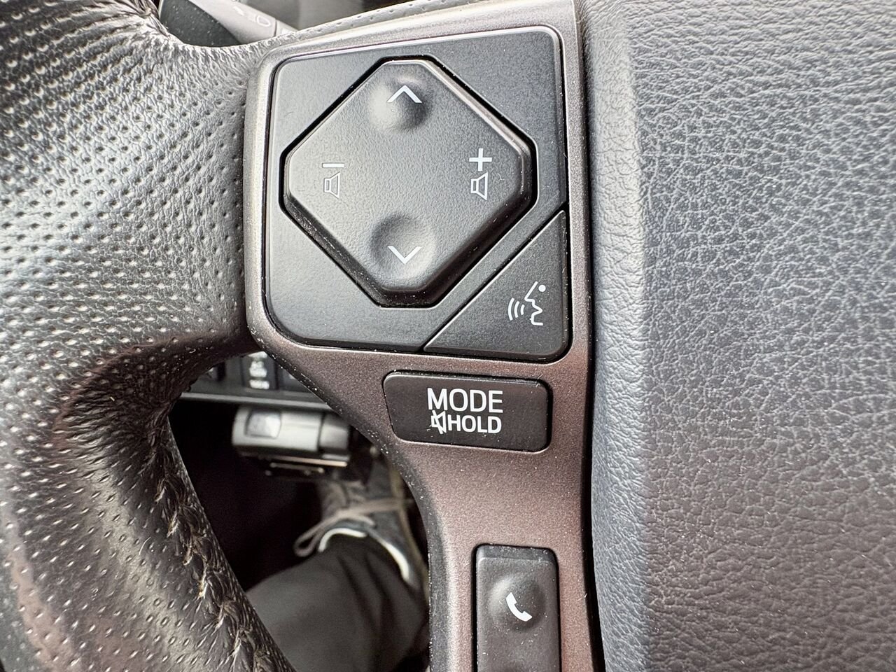 Toyota TACOMA 2018 Argent Mont-Laurier - photo #18
