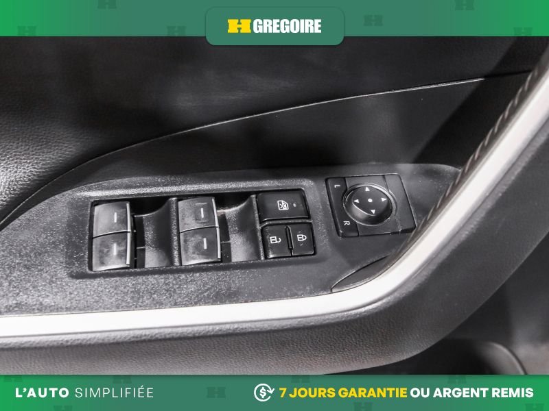 Toyota Rav 4 2023 Rouge Blainville - photo #16