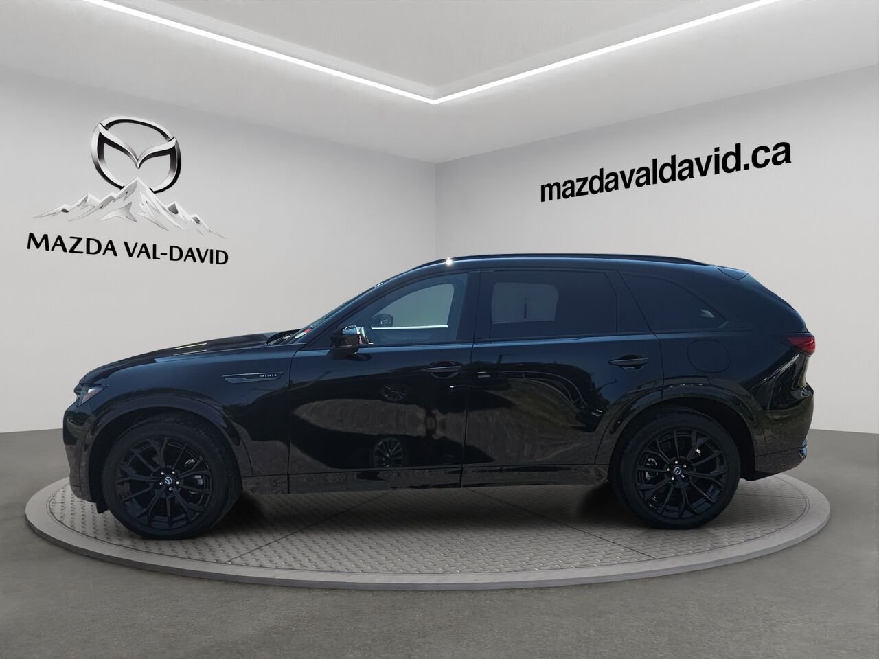 2025 Mazda CX-70 hybride léger GT-P TI, Toit ouvrant panoramique, sièges en cuir ventilés et chauffant, navigation Black Val-David - photo #1