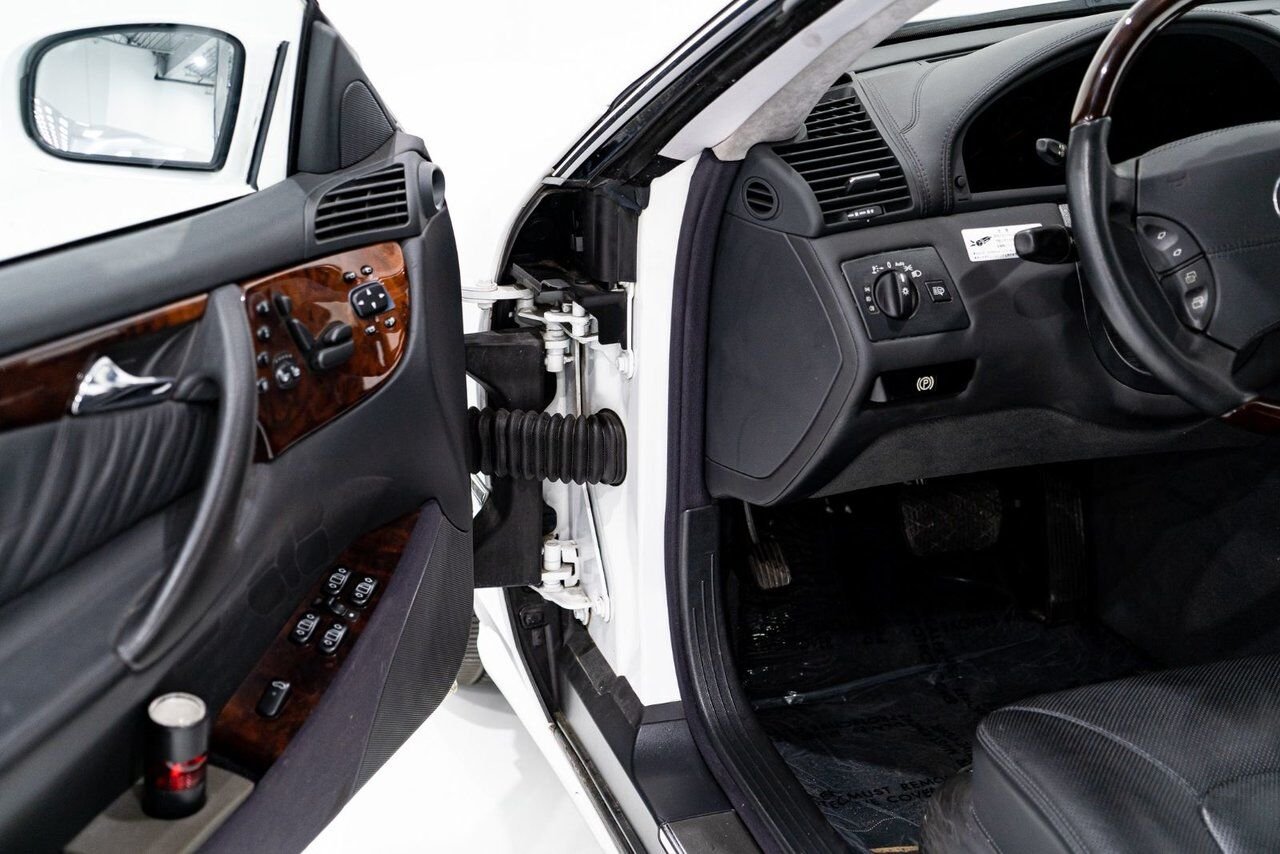 2001 Mercedes-Benz CL600 V12 over $120,000 original MSRP White Montreal - photo #60