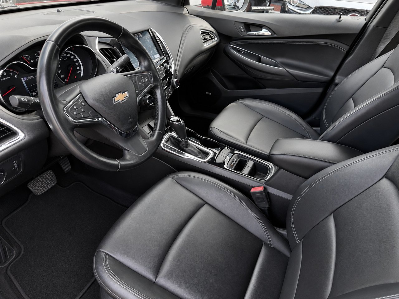 2018 Chevrolet Cruze Red Châteauguay - photo #1