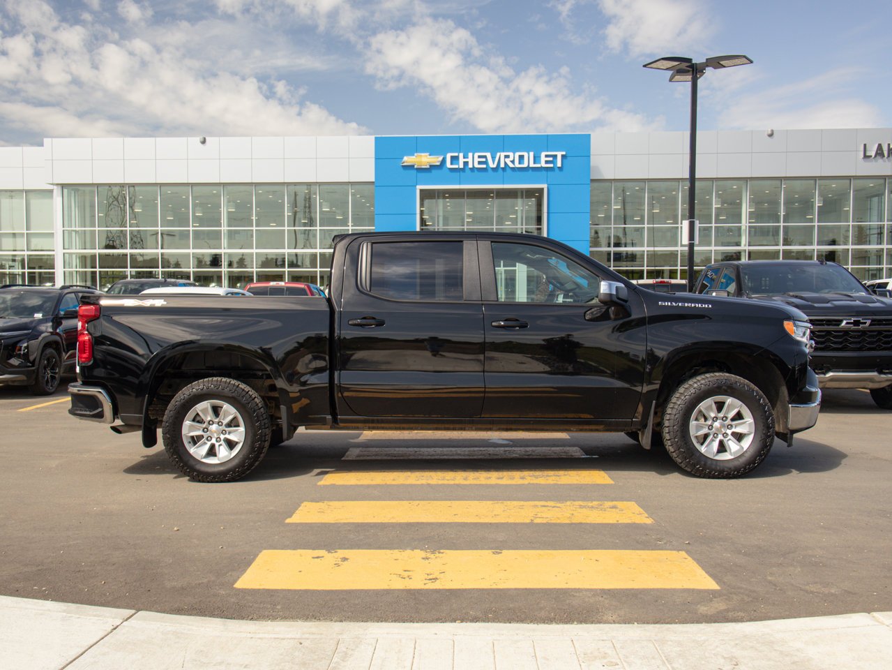 2025 Chevrolet Silverado 1500 4WD Crew Cab 147 LT Black Sherwood Park - photo #11