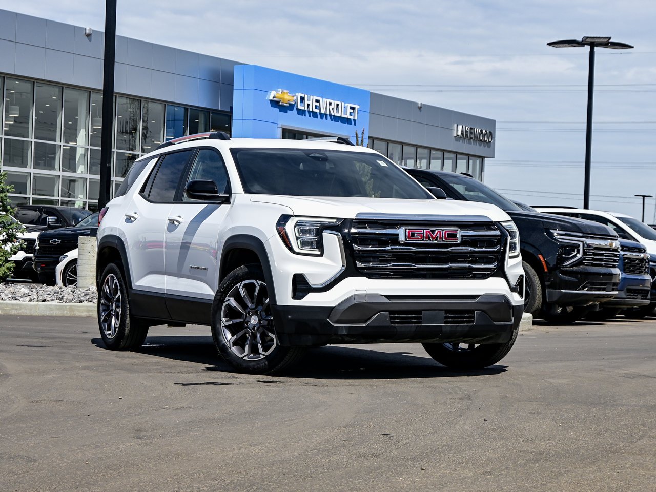 2026 GMC Terrain AWD 4dr Elevation White Sherwood Park - photo #1