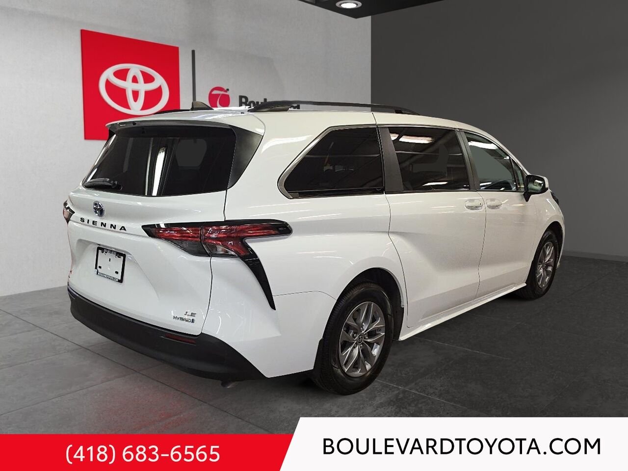 Toyota Sienna 100094A-79 | LE, 8 PLACES 2022 Blanc Québec - photo #3