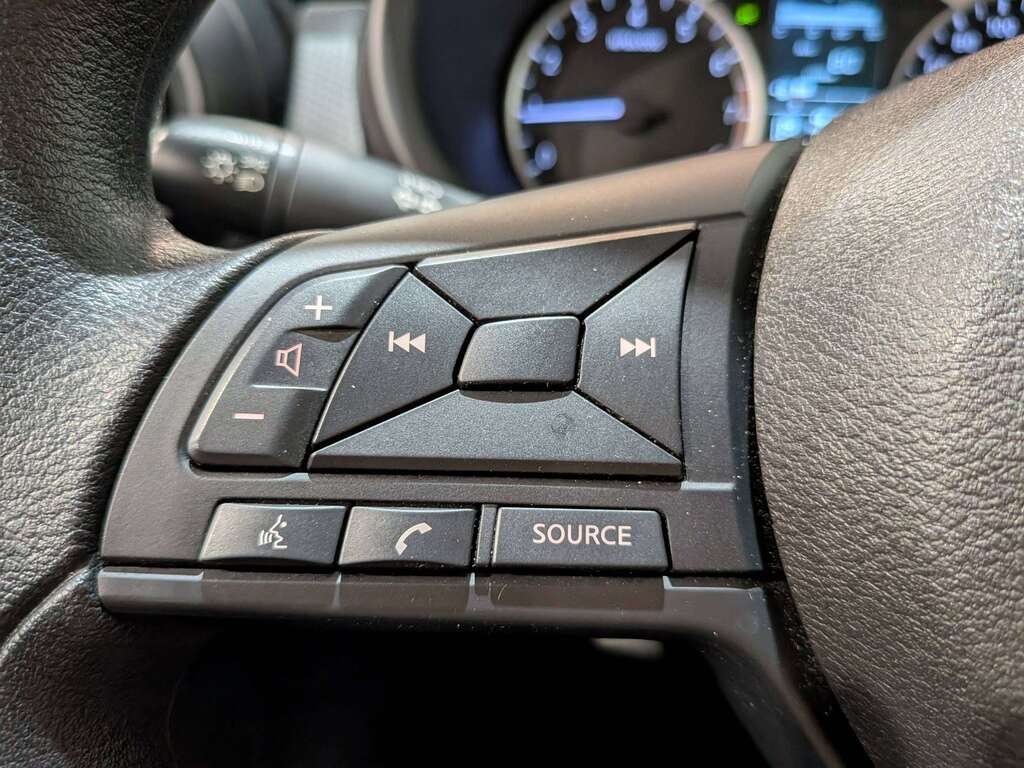 2024 Nissan Kicks S FWD Grey Val-David - photo #13