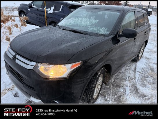 2015 Mitsubishi Outlander ES, ATTACHE REMORQUE, SIÈGES CHAUFFANTS Black