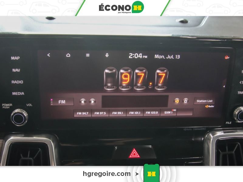 2022 Kia Sorento White Laval - photo #9