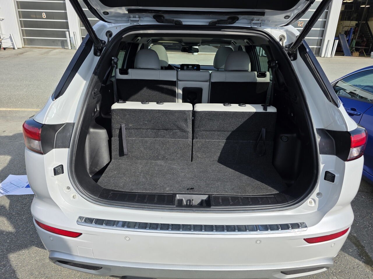 2022 Mitsubishi Outlander GT S-AWC White Rouyn-Noranda - photo #47