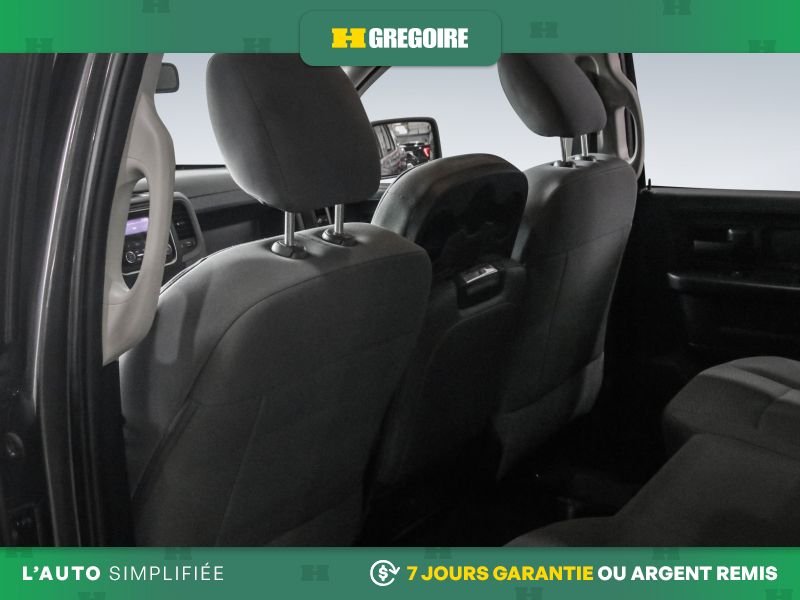 Ram 1500 820283 | ST 4WD AUTO A/C MAGS CAM RECUL BLUETOOTH 2019 Gris Laval - photo #21