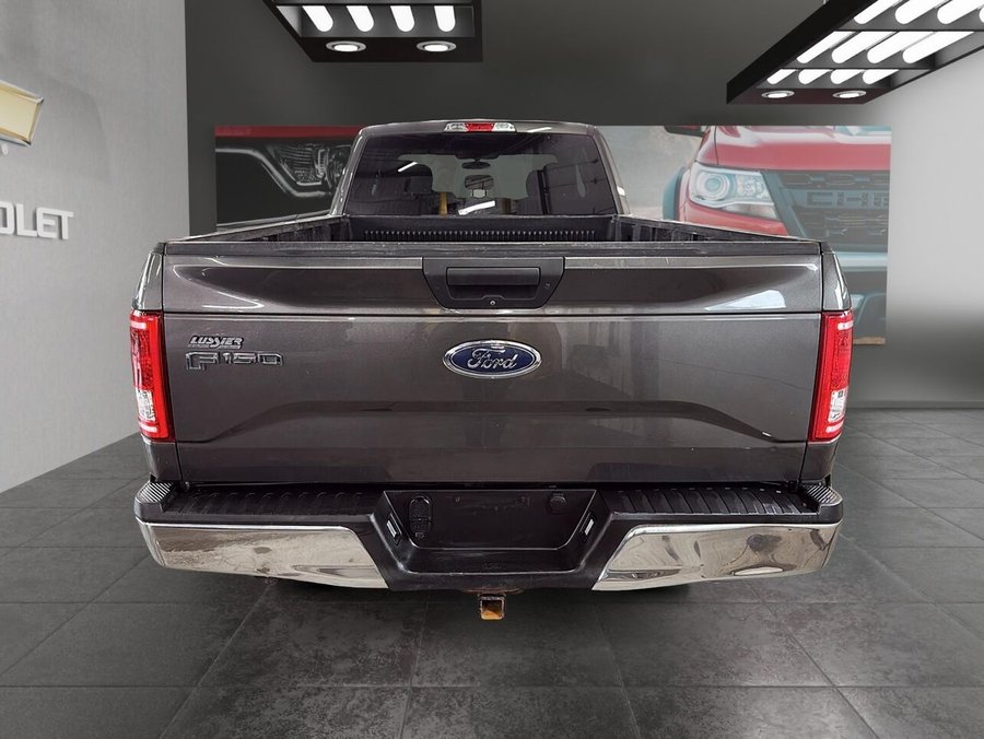 Ford F-150 XLT + BOITE DE 8 PIEDS 2017 Gris
