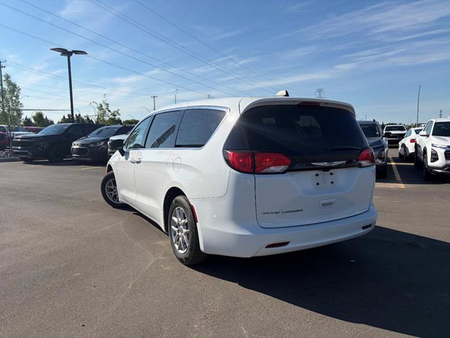 2024 Chrysler Grand Caravan 2024 White