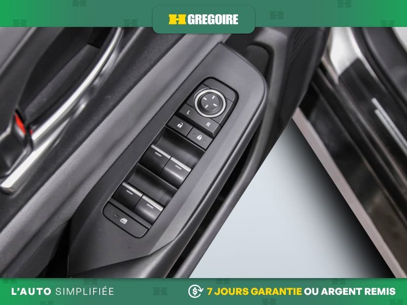 Toyota Prius 2023 Gris Saint-Eustache - photo #18