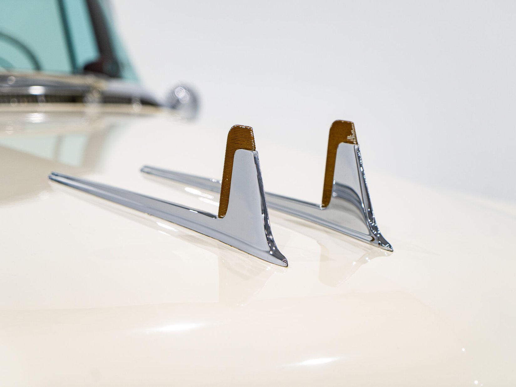 1956 Cadillac Eldorado Seville With Factory A/C | PRIX EN USD White Montreal - photo #36