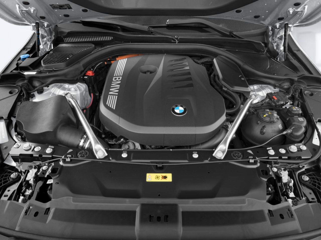 2027 BMW 5 Series 550e xDrive Black Sapphire Metallic Blainville - photo #11