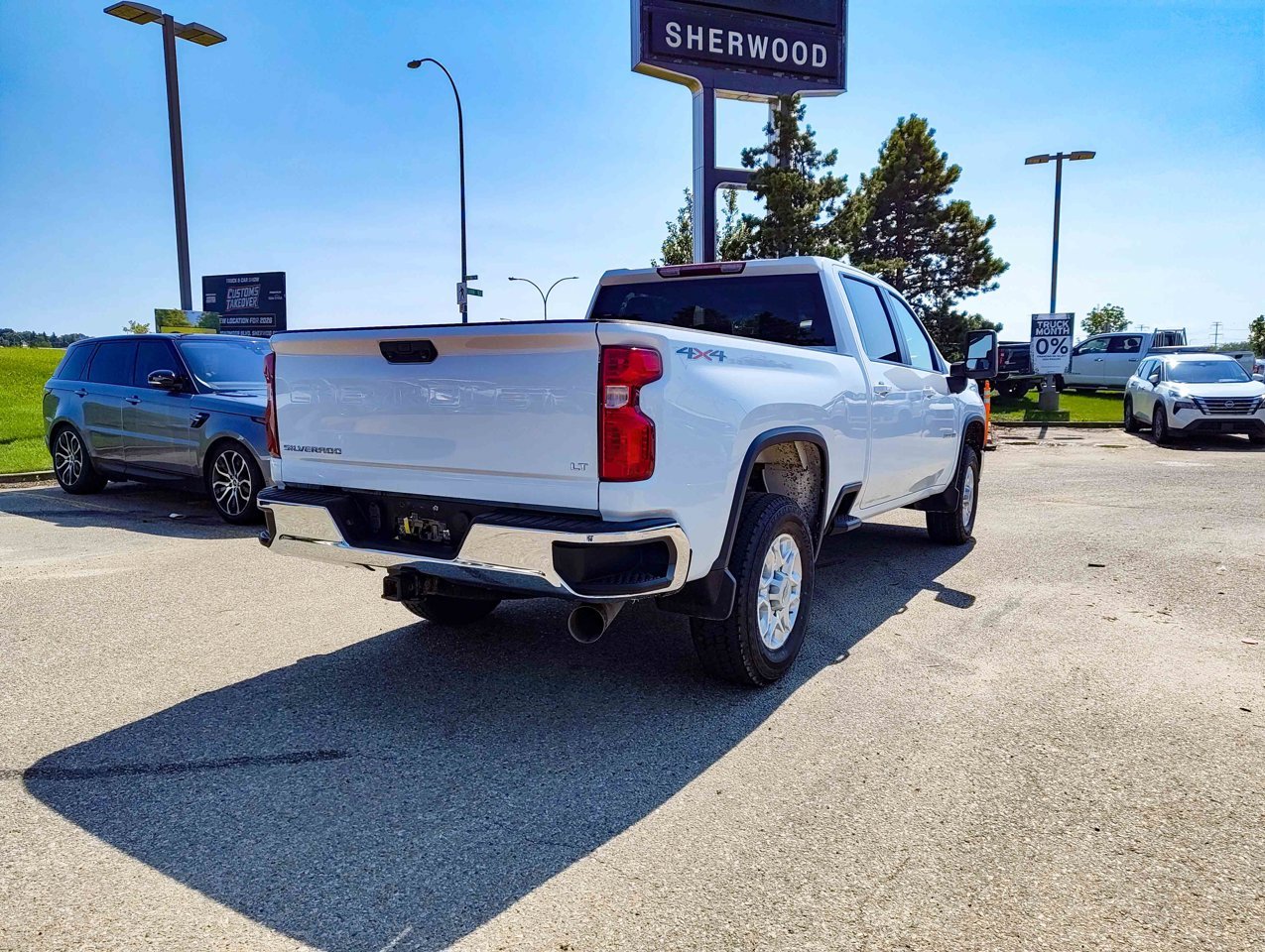 2025 Chevrolet Silverado 3500HD 4WD Crew Cab 159 LT White Sherwood Park - photo #5