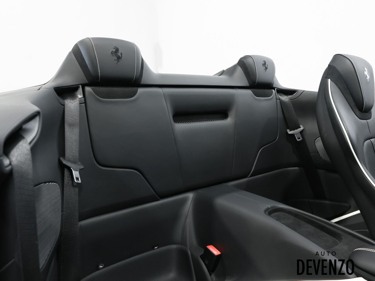 Ferrari Roma 2025 Noir Saint-Eustache - photo #10