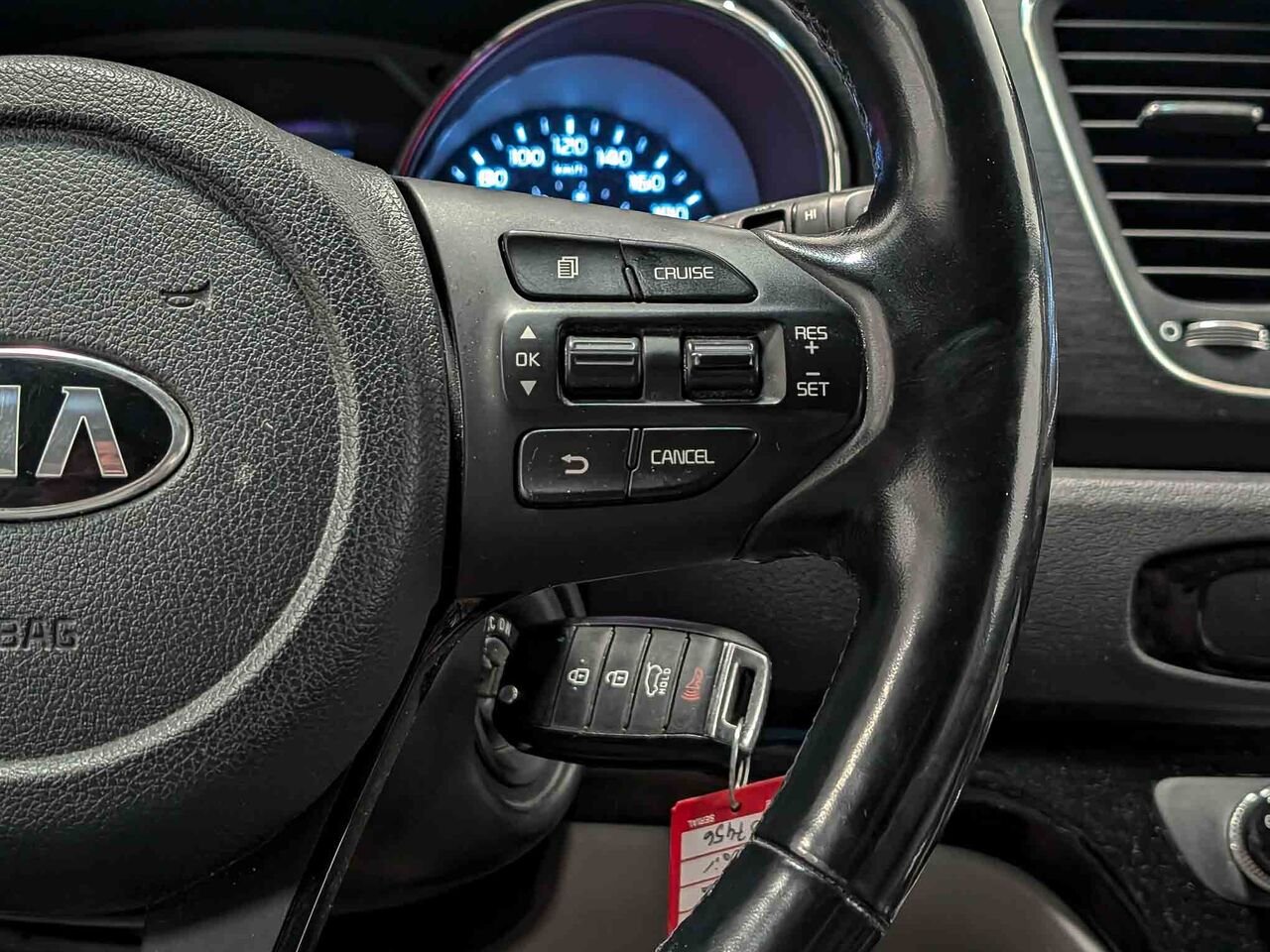 2020 Kia Sedona LX TA Blue Sherbrooke - photo #10