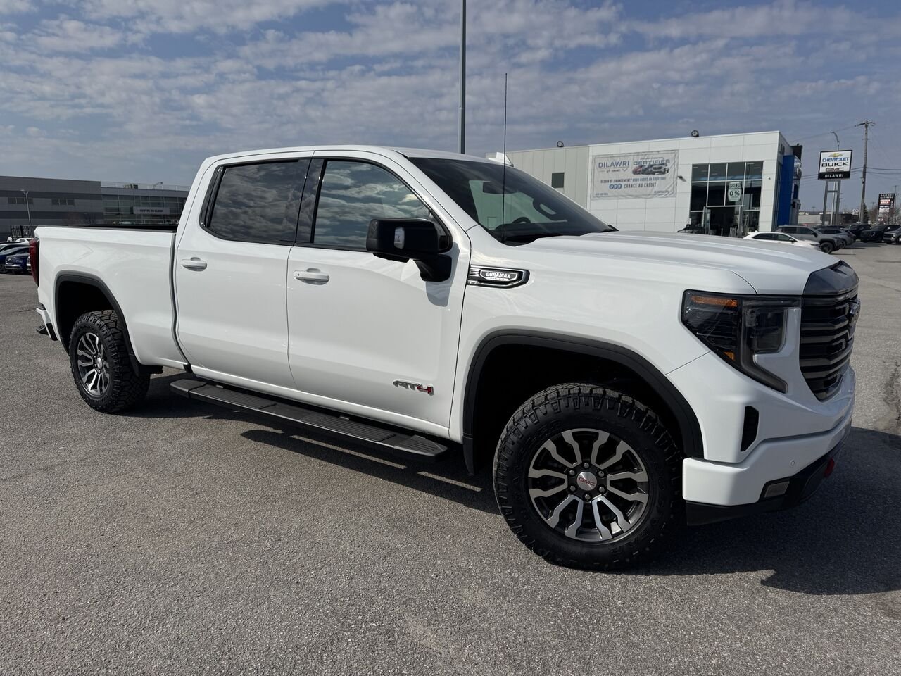 2023 GMC SIERRA 1500 AT4 AT4 cabine multiplace 4RM 157 po White Gatineau - photo #23
