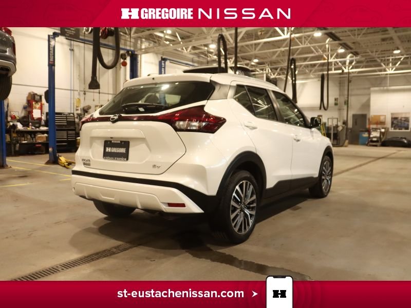 2023 Nissan Kicks White Laval - photo #11