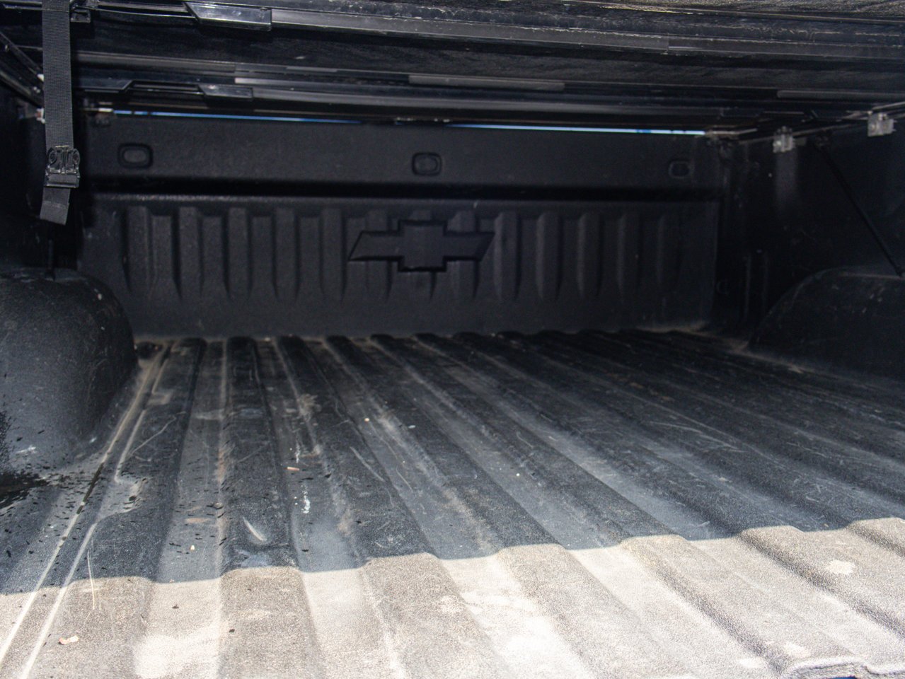 2016 Chevrolet Silverado 1500 4WD Crew Cab 143.5 LT w/1LT Blue Sherwood Park - photo #10