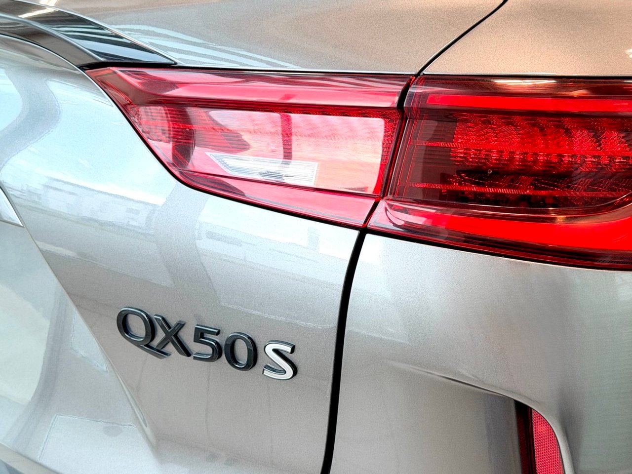 2023 Infiniti QX50 gray Notre-Dame-des-Prairies - photo #13