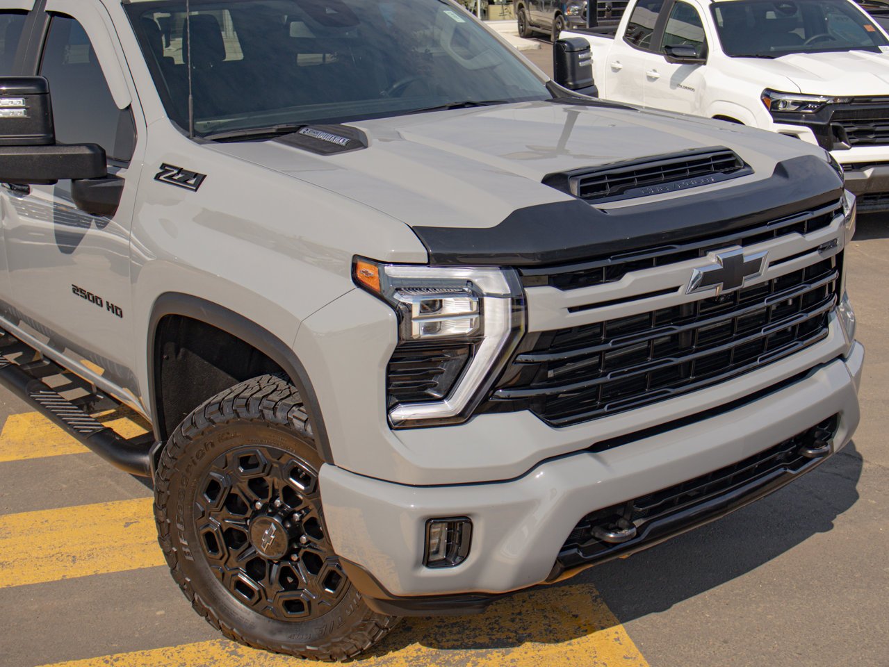 2024 Chevrolet Silverado 2500HD 4WD Crew Cab 159 LT Grey Sherwood Park - photo #15