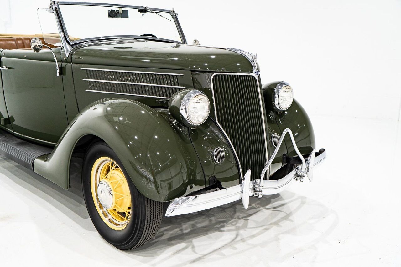 1936 Ford Model 48 Phaeton PRIX EN USD | Beautifully presented in original condition Green Montreal - photo #37
