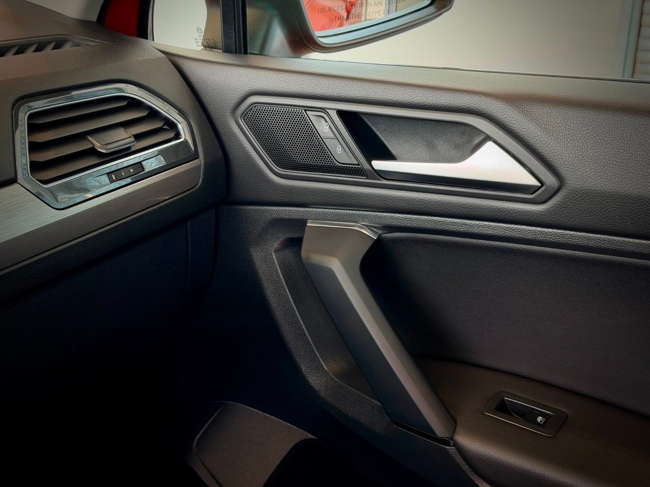 Volkswagen Tiguan 2019 Orange Notre-Dame-des-Prairies - photo #31