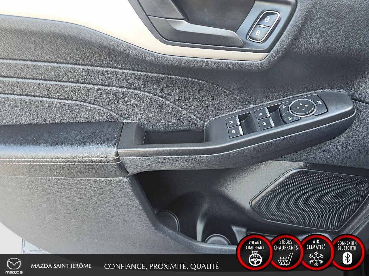 2022 Ford Escape Black Saint-Jérôme - photo #11