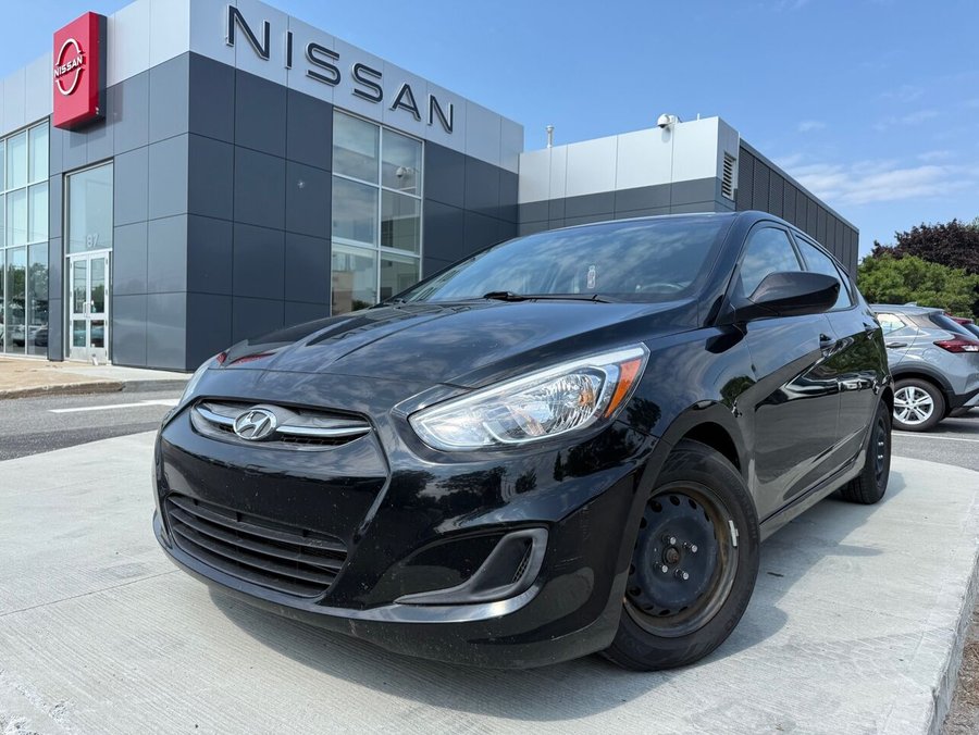 2017 Hyundai Accent Voiture à hayon, 5 portes, boîte automatique GL Black