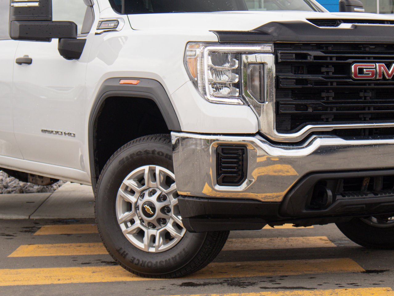 2022 GMC Sierra 2500HD 4WD Crew Cab 159 Pro White Sherwood Park - photo #5