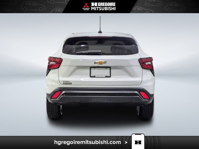 2025 Chevrolet Trax White Laval - photo #7
