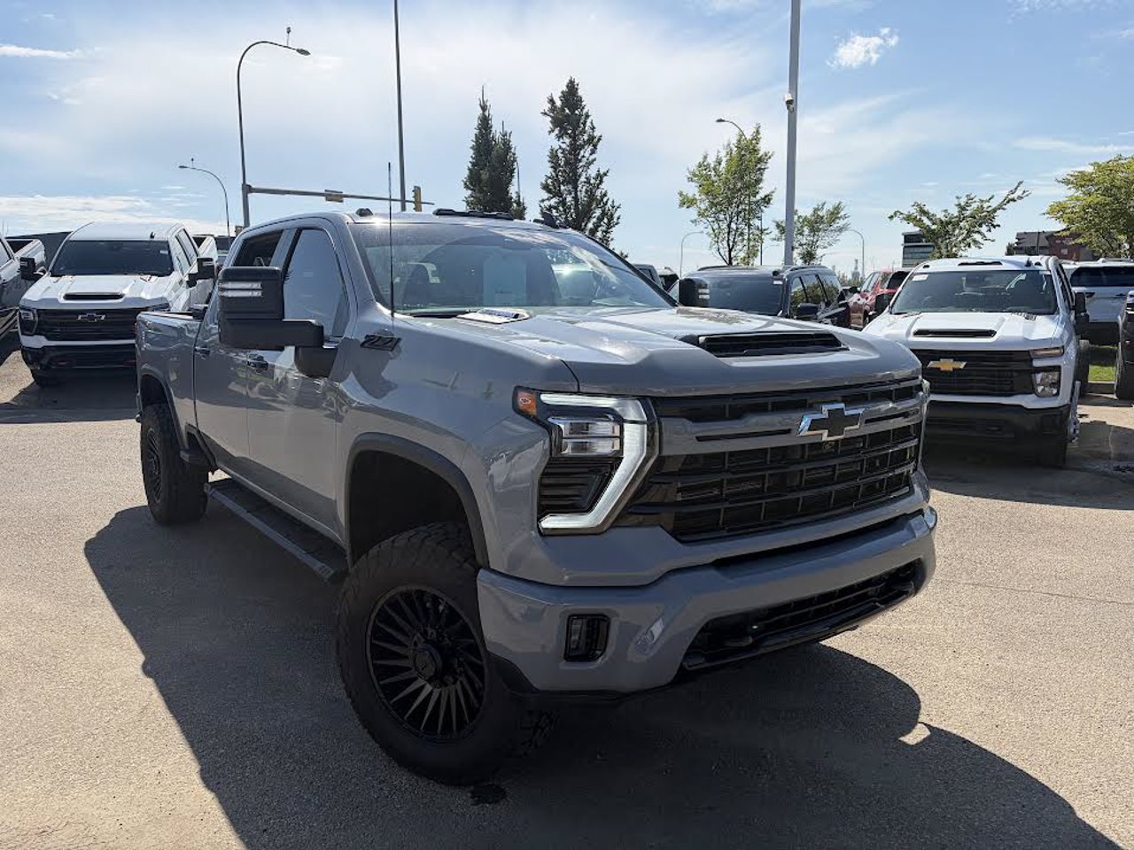 2024 Chevrolet Silverado 3500HD 4WD Crew Cab 159 LT Grey Sherwood Park - photo #6