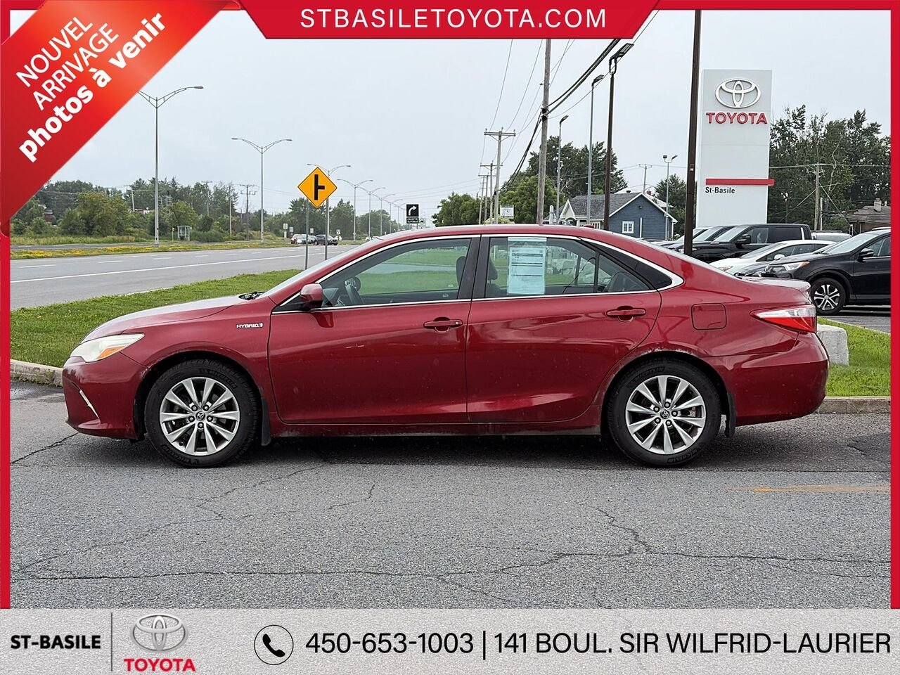TOYOTA Camry Hybride 2015 Rouge Saint-Basile-le-Grand - photo #1